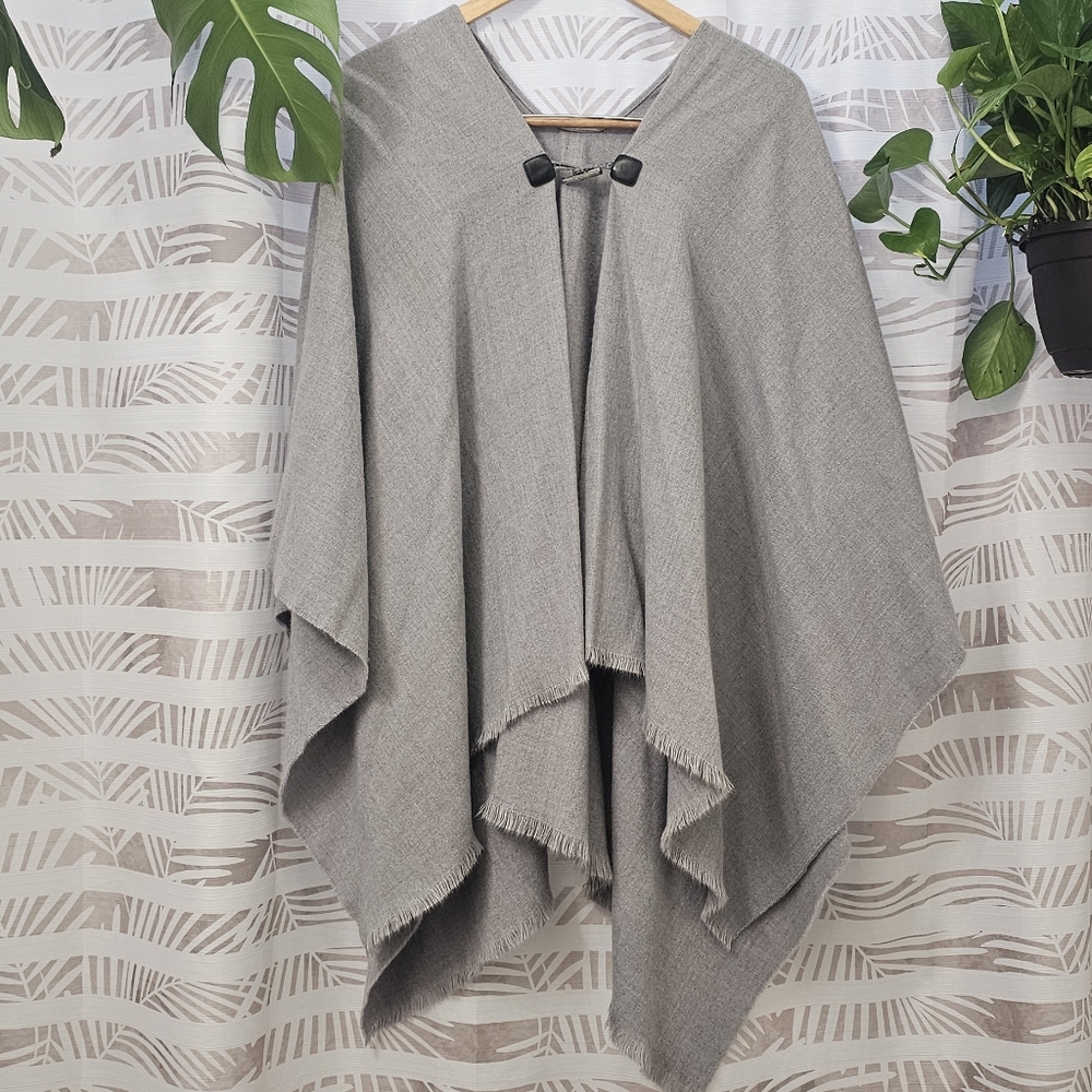 Calvin Klien Shawl Wrap